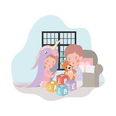 oyuncak karakterleri ile oturma odasında sevimli küçük çocuk bebekler