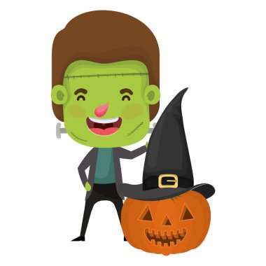 frankenstein kostüm ve kabak ile sevimli küçük çocuk