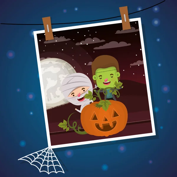 Photo d'Halloween avec des enfants costumés — Image vectorielle