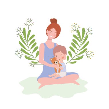 sevimli gebelik anne küçük erkek karakterleri ile oturmuş