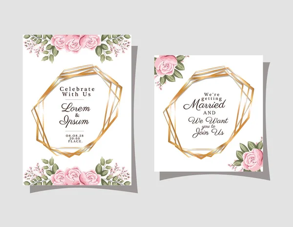 Dos invitaciones de boda con marcos de adorno de oro y rosas flores en el diseño de vectores de fondo gris — Vector de stock