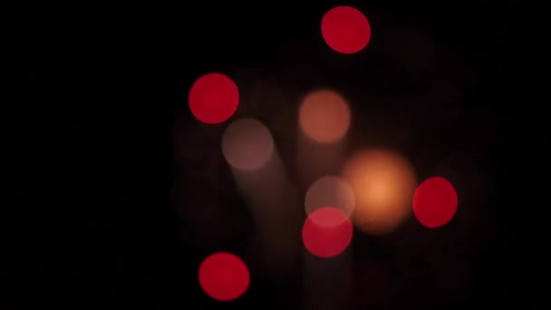 Fond sombre avec feux d'artifice la nuit 