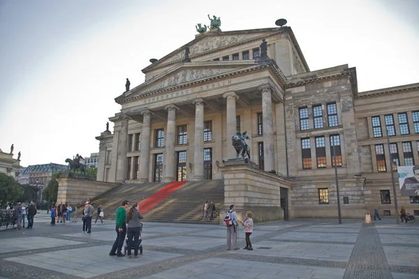 Koncert Położony Gendarmenplatz Berlinie Niemcy — Zdjęcie stockowe