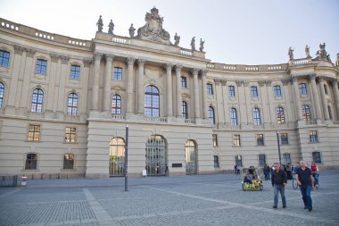 Berlin Humboldt Üniversitesi, Berlin'in en eski üniversitelerinden biri, Almanya.