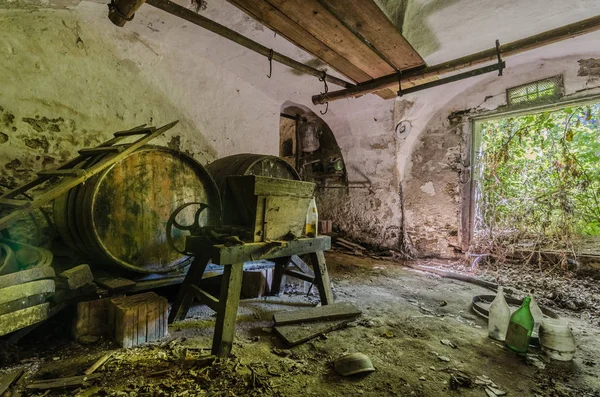 Abandoned Cellar Barrels Farm — Stock Photo, Image