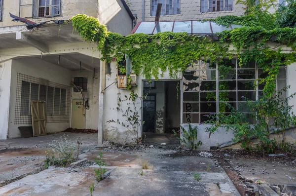 Edificio Vecchia Fabbrica Abbandonata — Foto Stock