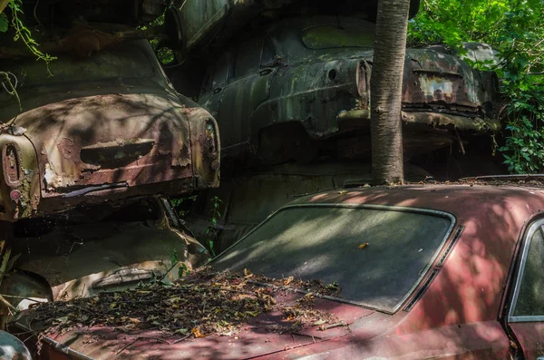 美しいカラフルなヴィンテージ車の詳細ビュー — ストック写真