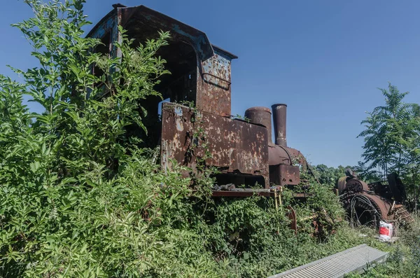 Enferrujado Velho Fundido Locomotiva Vapor — Fotografia de Stock