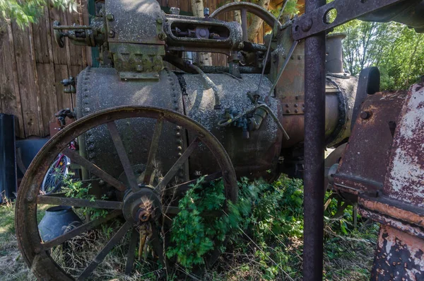 Σκουριασμένο Ατμομηχανή Μια Παλιά Έδαφος — Φωτογραφία Αρχείου