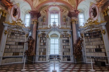 Admont abbey Kütüphanesi penceresinde