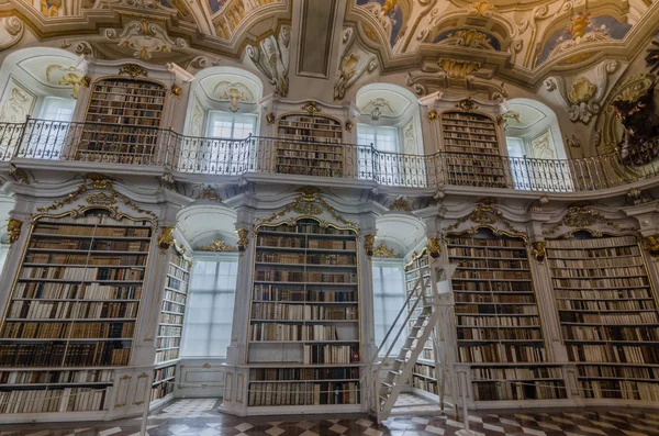 Muitas Janelas Biblioteca Abadia Admont — Fotografia de Stock