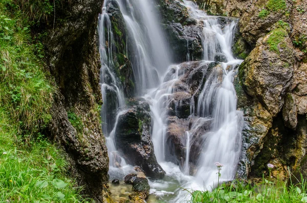 Viele Kleine Schritte Eines Wasserfalls Der Natur — Stockfoto