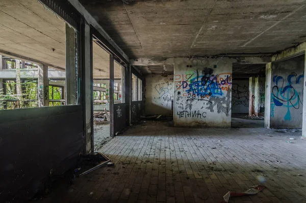 Empty abandoned rooms — Stock Photo, Image