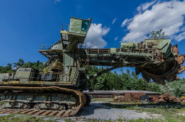 Big old shovel wheel excavator — Stock Photo, Image