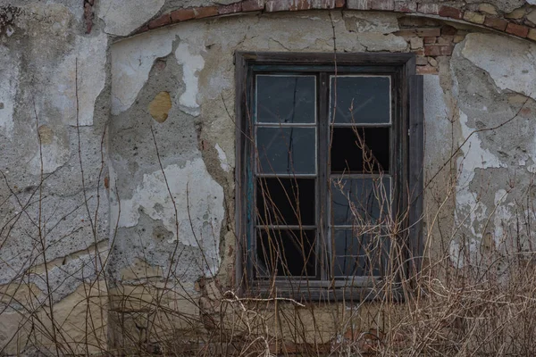 古い農場の窓 — ストック写真