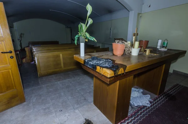 Eski hastanedeki küçük kilise.