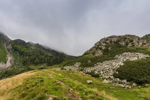 Molte Rocce Sentiero Escursionistico Montagna Vacanza — Foto Stock