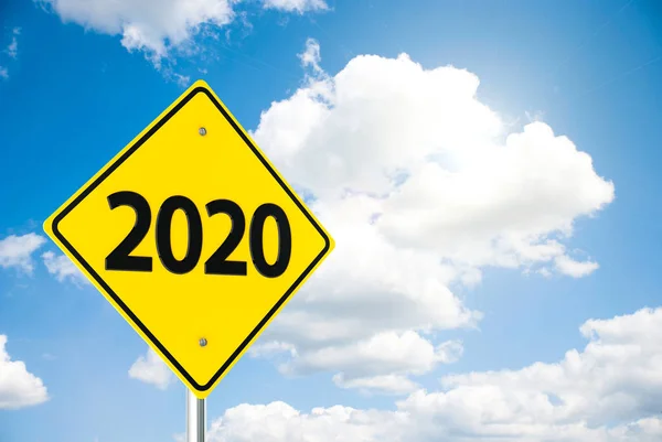 Gökte yol işareti 2020 — Stok fotoğraf