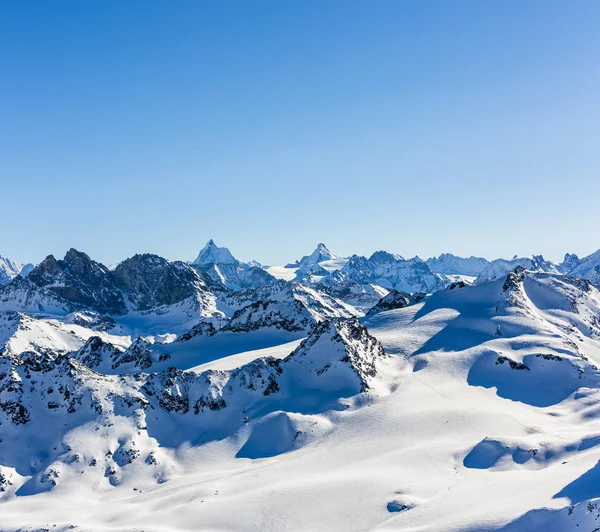 Domaine Skiable Avec Vue Imprenable Sur Les Montagnes Suisses Célèbres — Photo