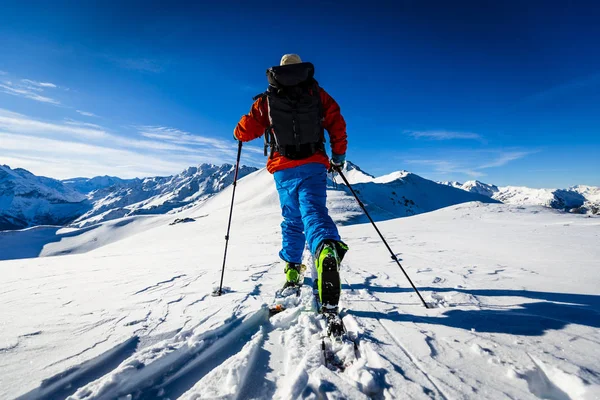 Csodálatos Kilátással Híres Svájci Hegyek Gyönyörű Téli Fort Skituring Friss — Stock Fotó