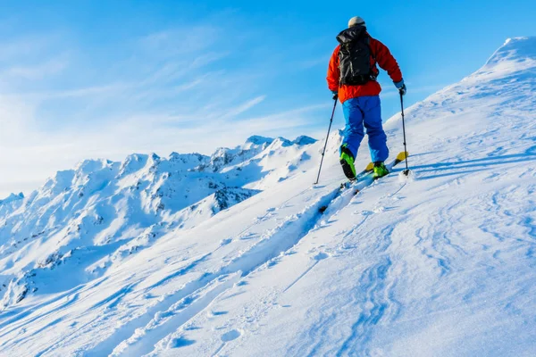 Åka Skidor Med Otrolig Utsikt Över Schweiziska Berömda Bergen Vackra — Stockfoto