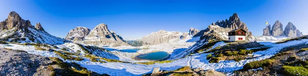 Cime Lavaredo Drei Zinnenin 美丽的全景与周围的秋季风光 在意大利的白云岩 — 图库照片