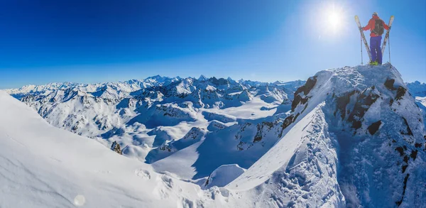 Esqui Com Vista Incrível Montanhas Famosas Suíças Bela Neve Inverno — Fotografia de Stock