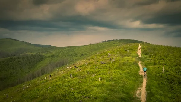 Aerial Shot Mountainbike Woman Riding Bike Summer Mountains Landscape Woman — Stock Photo, Image