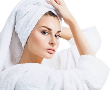 Banyo havlusu başında olan şehvetli kadın.