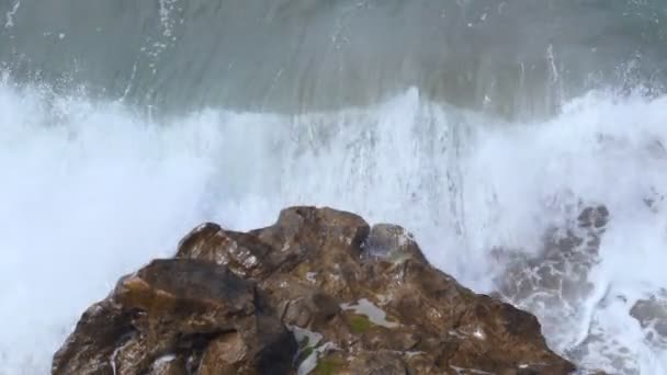 Aéreo das ondas do oceano . — Vídeo de Stock