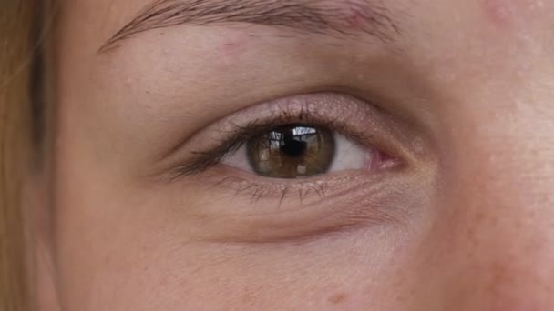 Close-up shot van jonge mooie dames Eye. — Stockvideo