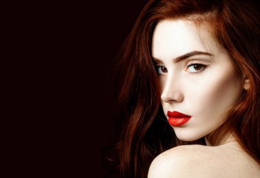 Mükemmel cilt ile Redhead kadının Güzellik Portresi.
