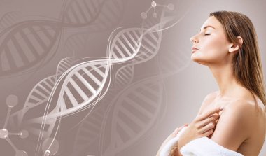 Beyaz Dna zincirleri arasında şehvetli kadın.