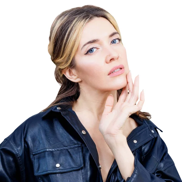 Stylish beautiful woman in black leather jacket and wavy hair. — Stock Photo, Image