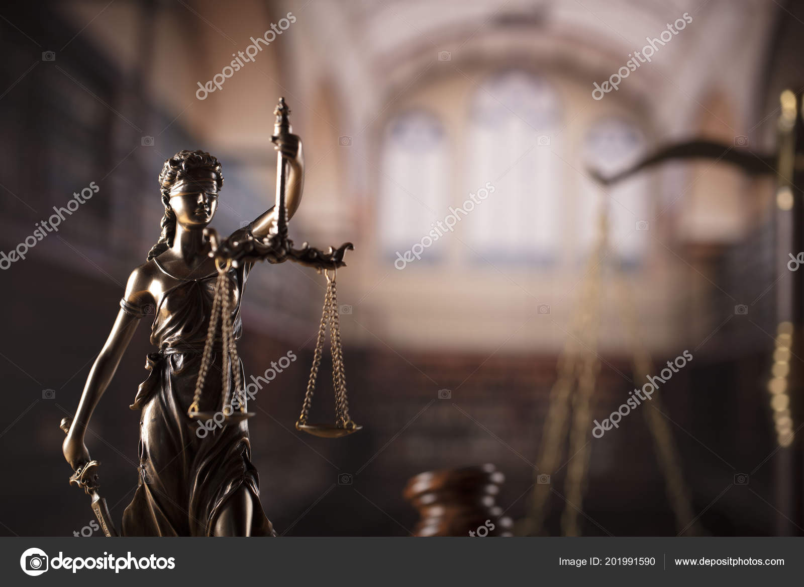 Law Justice Theme Court Library Gavel Scale Themis Statue — Stock