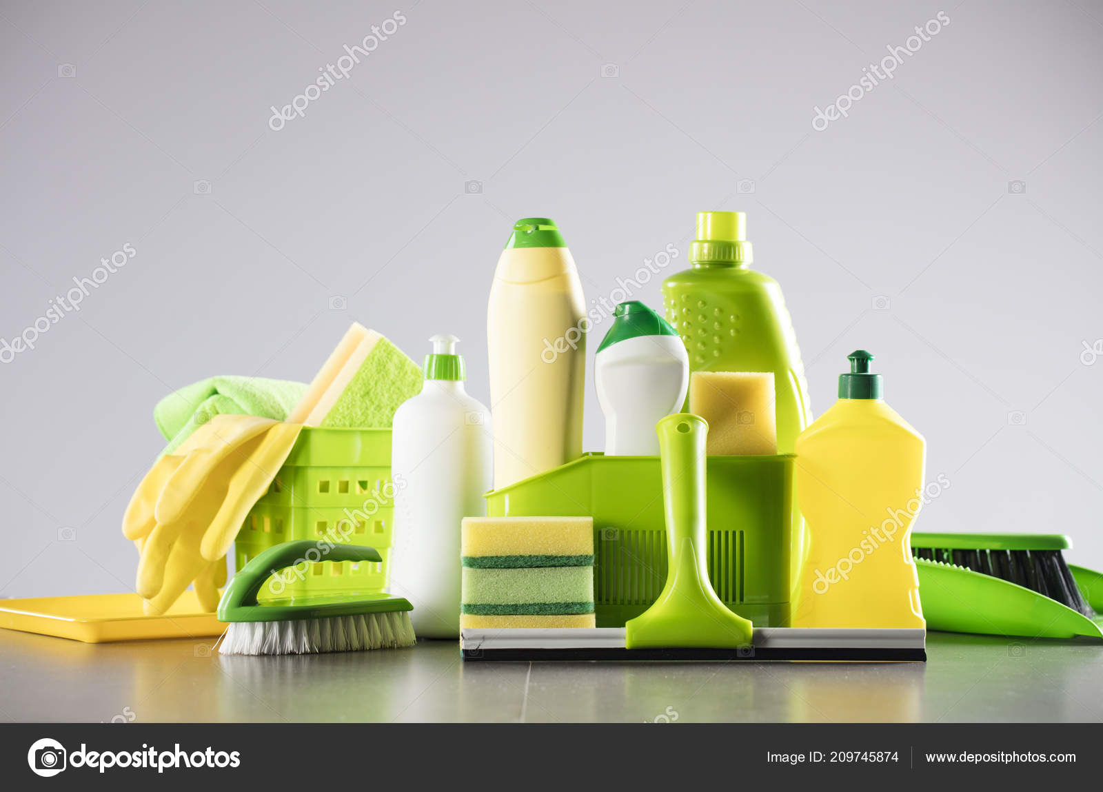 https://st4.depositphotos.com/10796538/20974/i/1600/depositphotos_209745874-stock-photo-house-office-cleaning-theme-set.jpg