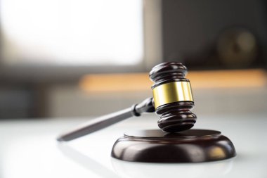 Hukuk ve adalet kavramı. Muhasebe Dairesi tokmak.