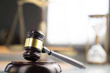 Hukuk ve adalet kavramı. Muhasebe Dairesi tokmak.