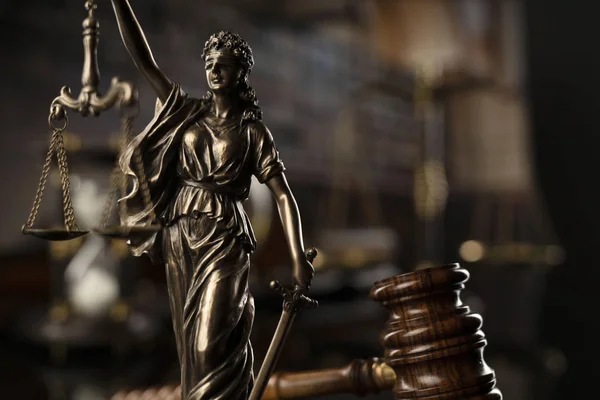 Hukuk Kavramı Tokmak Yargıç Adalet Ölçek Yasal Kitaplar Heykeli Mahkeme — Stok fotoğraf
