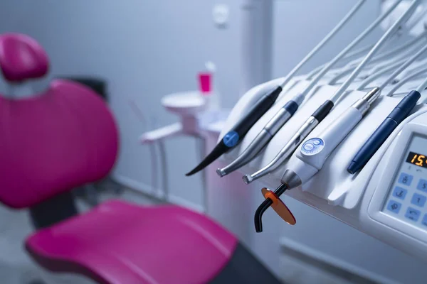 Οδοντιατρείο Κλείσιμο Σύγχρονου Οδοντιατρικού Εξοπλισμού Γραφείου — Φωτογραφία Αρχείου