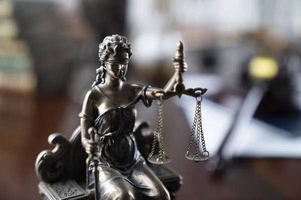 Theme Droit Et Justice Statue A Theme Symbole De La Justice Aveugle Bronze Jury Stock Photo Theme Droit Et Justice Statue A Theme Symbole De La Justice Aveugle Bronze Jury Stock Photo