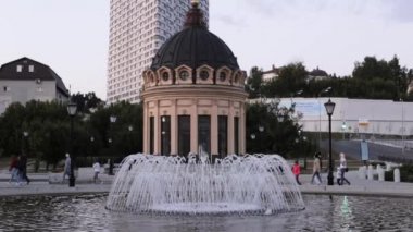 Kazan şehri. Rusya Federasyonu. Yaz 2018 şehir çeşmeler ve kültürel yapılar.