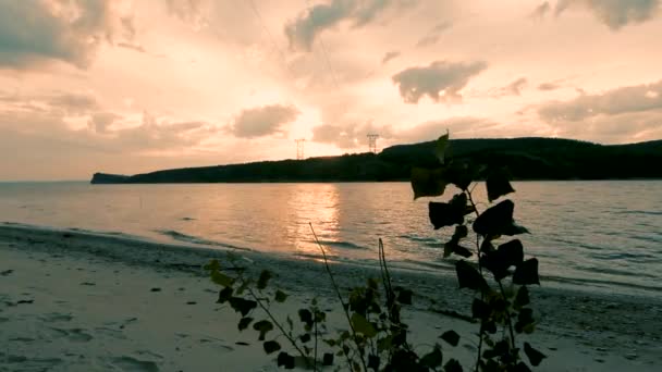 Déplacement Bateau Sur Mer Tirer Côté Coucher Soleil Silhouette Sombre — Video