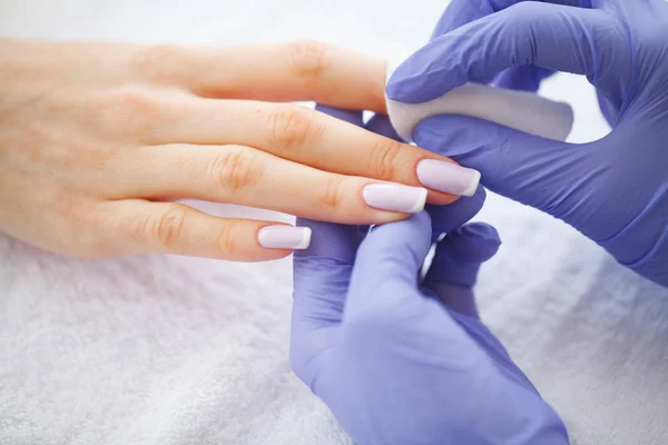 Cuidado Las Manos Las Uñas Hermosas Manos Mujer Con Manicura — Foto de Stock