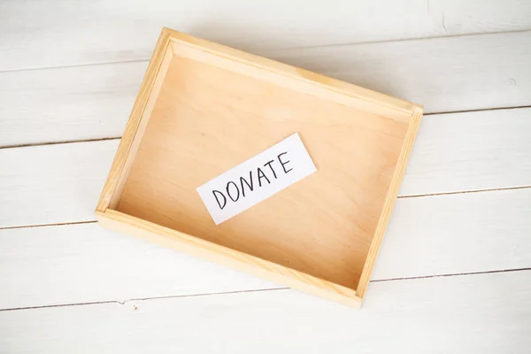 Пожертвування Благодійність Концепція Пожертвування Коробка Пожертвувань Білому Тлі Напис Пожертвувати — стокове фото
