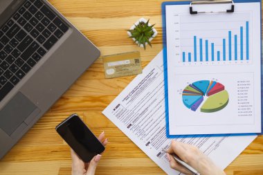 Resepsiyon ile çeşitli gadget'lar ve ofis, banka donatımı