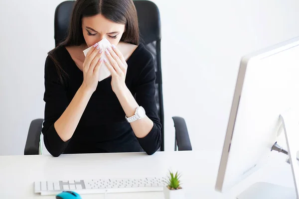 Pain Businesswoman Woman Feeling Sick Having Headache Painful Body Pain — Stock Photo, Image