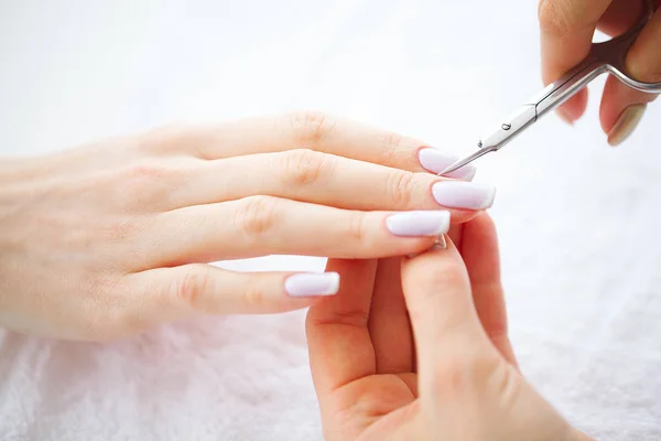 Manicura Spa Manicura Francesa Salón Spa Mujer Manos Salón Uñas —  Fotos de Stock