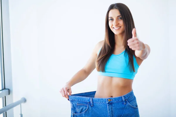 Dieet Dieet Concept Vrouw Sportkleding Meten Haar Taille — Stockfoto