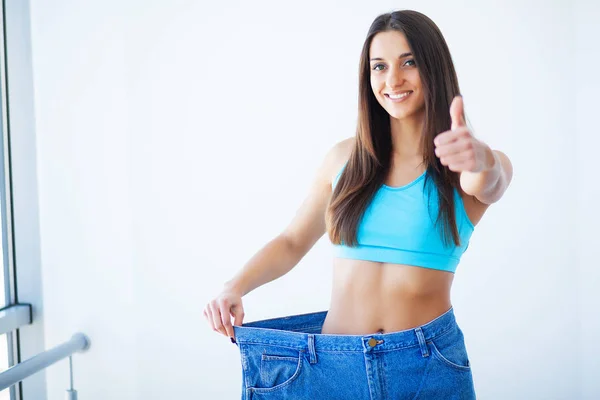 Dieta Concepto Dieta Mujer Ropa Deportiva Midiendo Cintura — Foto de Stock